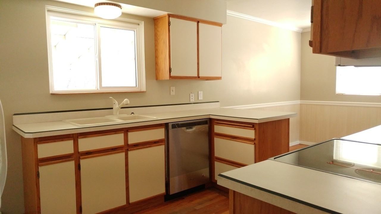 4202 Larkspur Dr - Photo 6 of 24