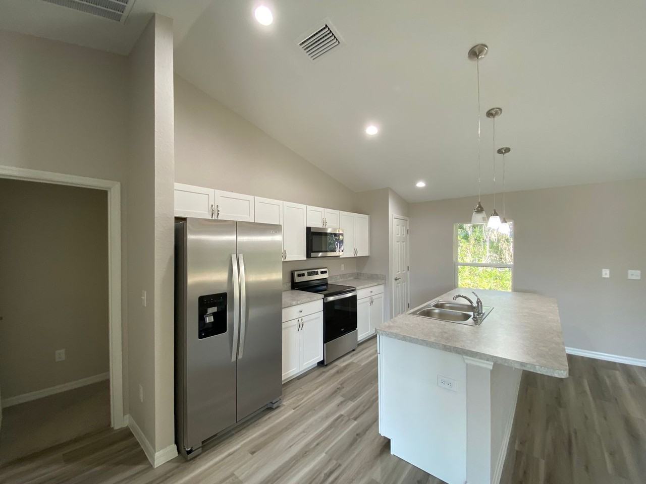 16351 Sw 16th Ct - Photo 6 of 37