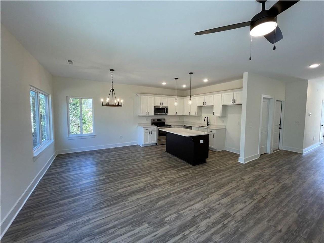 108 W North 3rd St - Photo 4 of 25