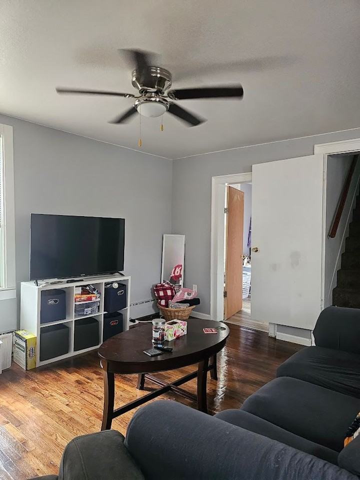 806 Napoleon Rd - Photo 5 of 36
