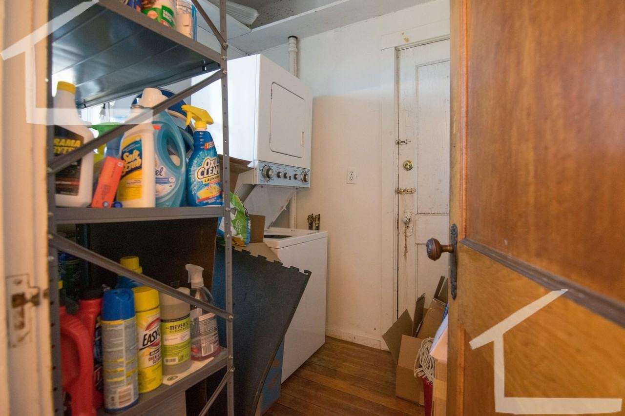 225 Harvard St - Photo 5 of 5