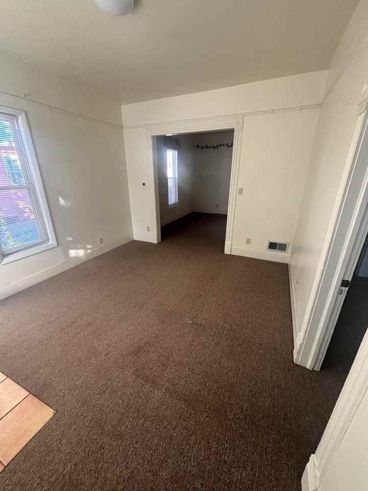 505 E Fremont St - Photo 6 of 6