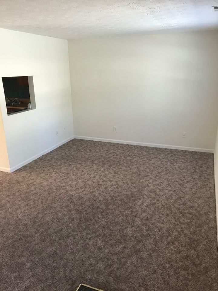 1945 Padgett Dr - Photo 2 of 10