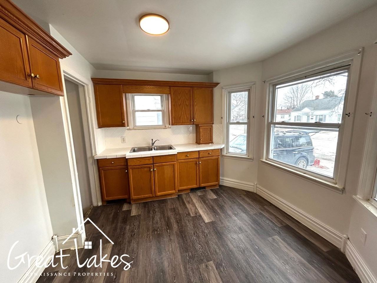 22461 Gascony Ave - Photo 7 of 10