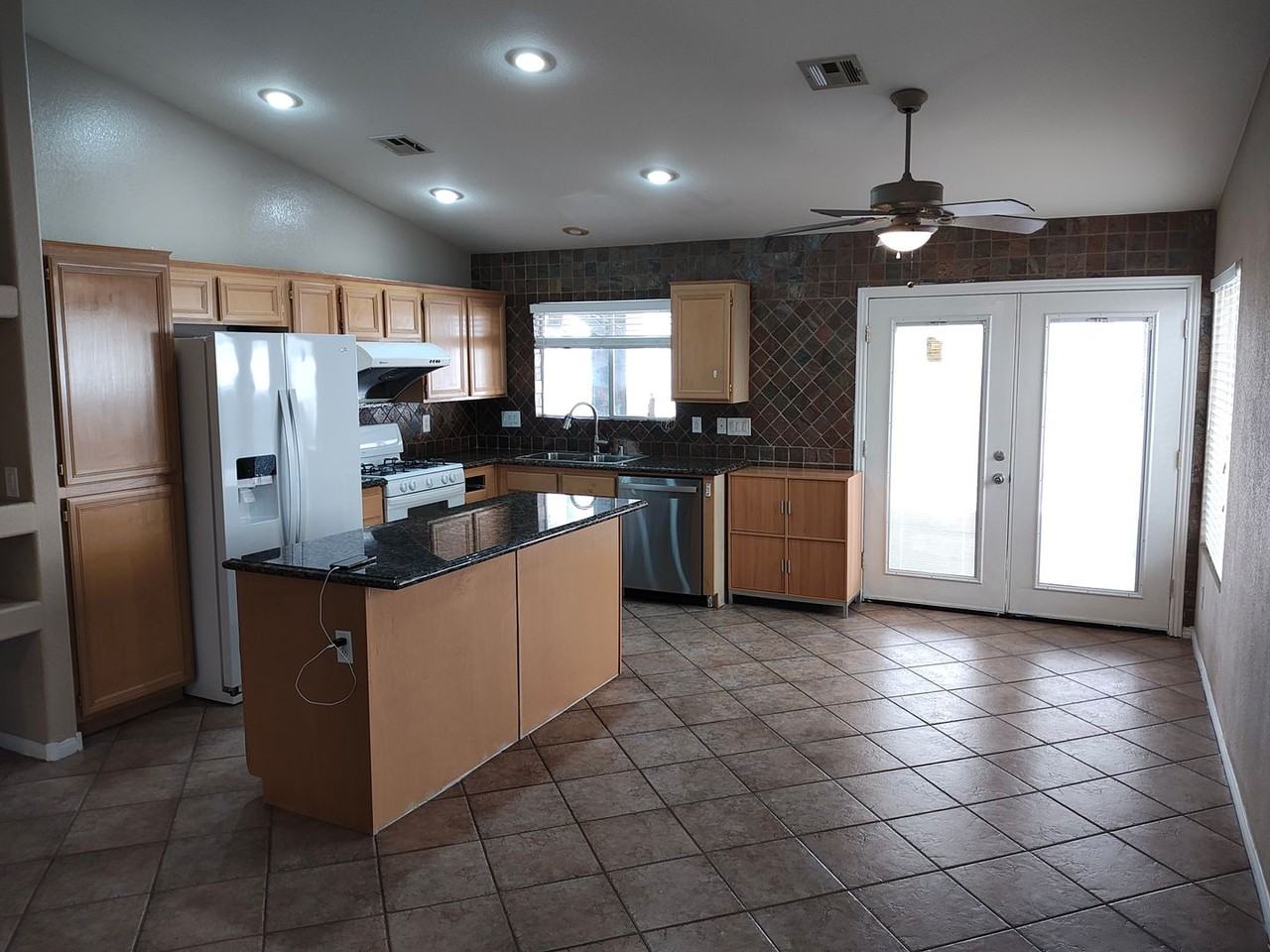 3743 Morning Canyon St - Photo 6 of 14