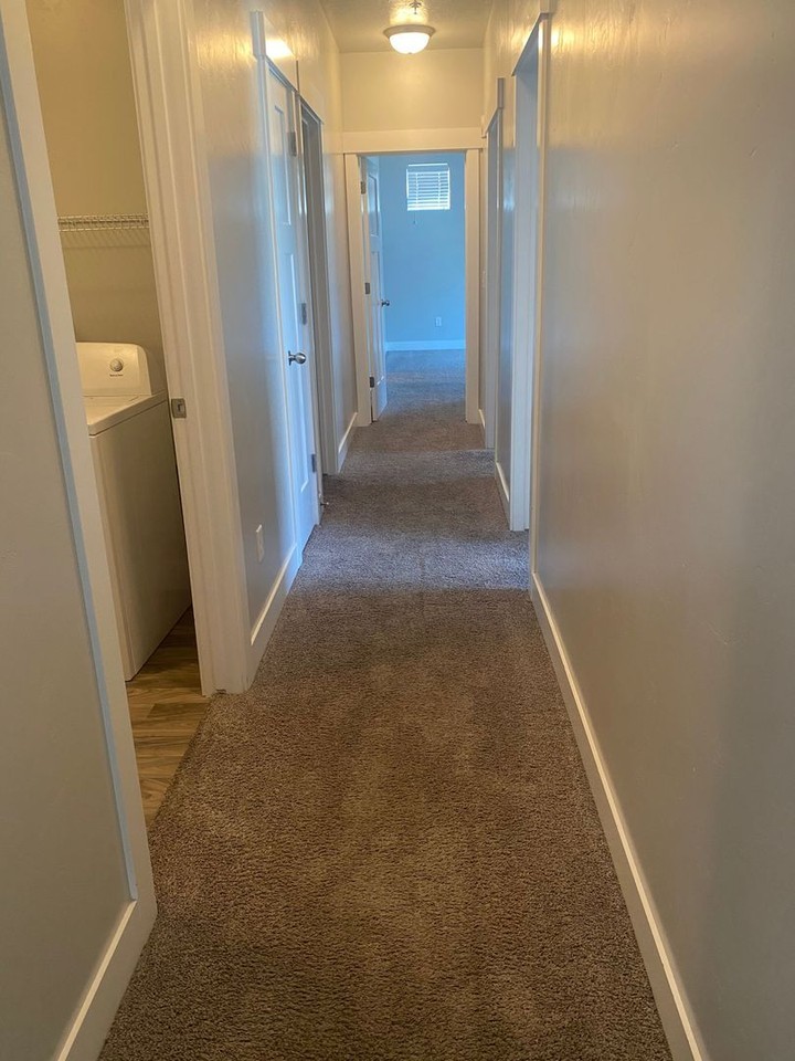 60 W Silver Springs Dr - Photo 6 of 16