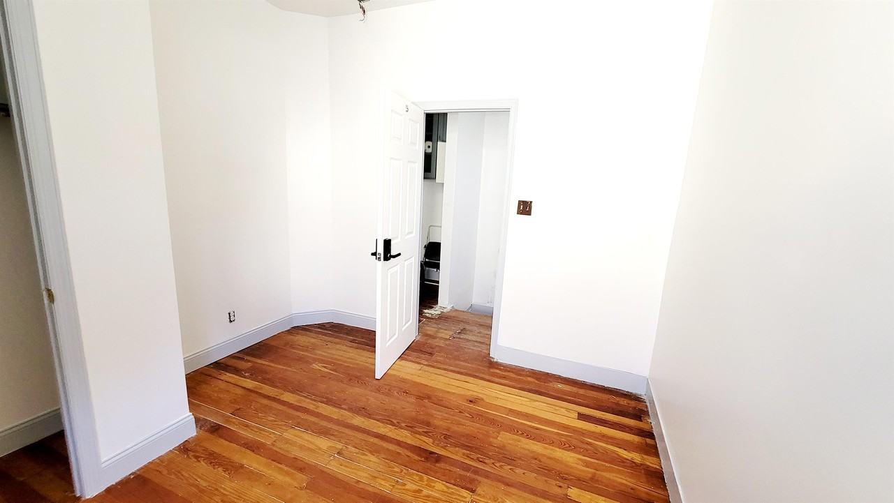 535 E. 29th St. - 52nd Floor5th #5 - Photo 3 of 18