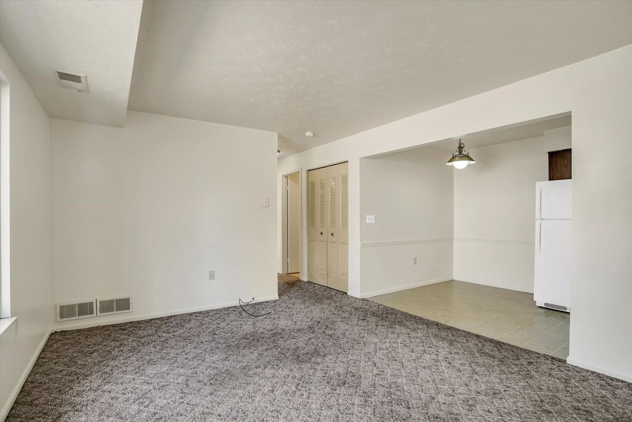 Chippewa Village Apartments – Convenient Living in Beaver Falls, PA - Photo 2 of 38