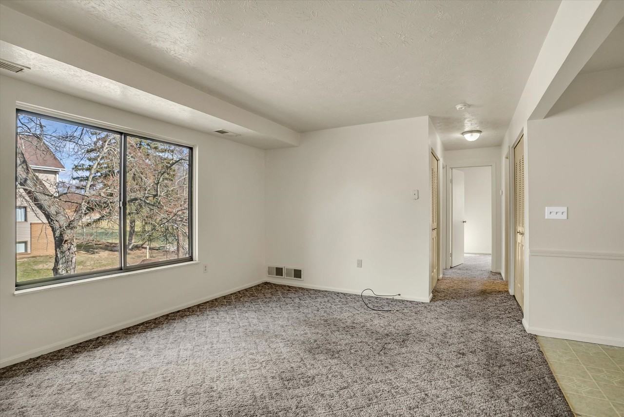 Chippewa Village Apartments – Convenient Living in Beaver Falls, PA - Photo 3 of 38