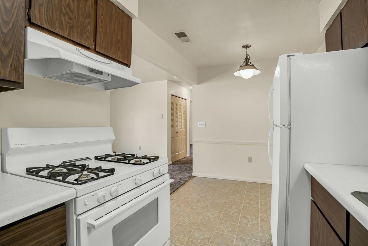 Chippewa Village Apartments – Convenient Living in Beaver Falls, PA - Photo 6 of 38