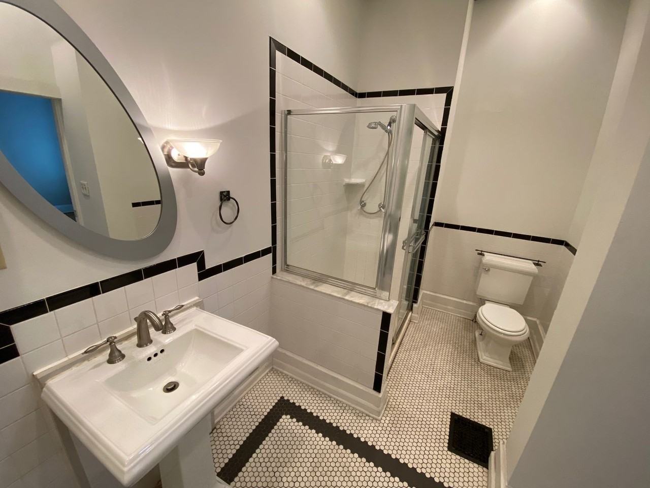 60 Smith Pl - Photo 6 of 20