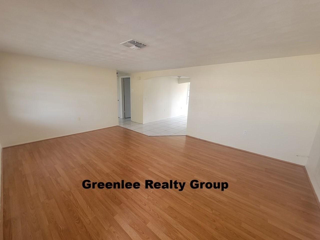 5912 Della Dr - Photo 5 of 24