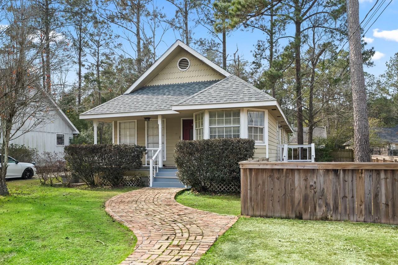 70403 L St - Photo 2 of 13