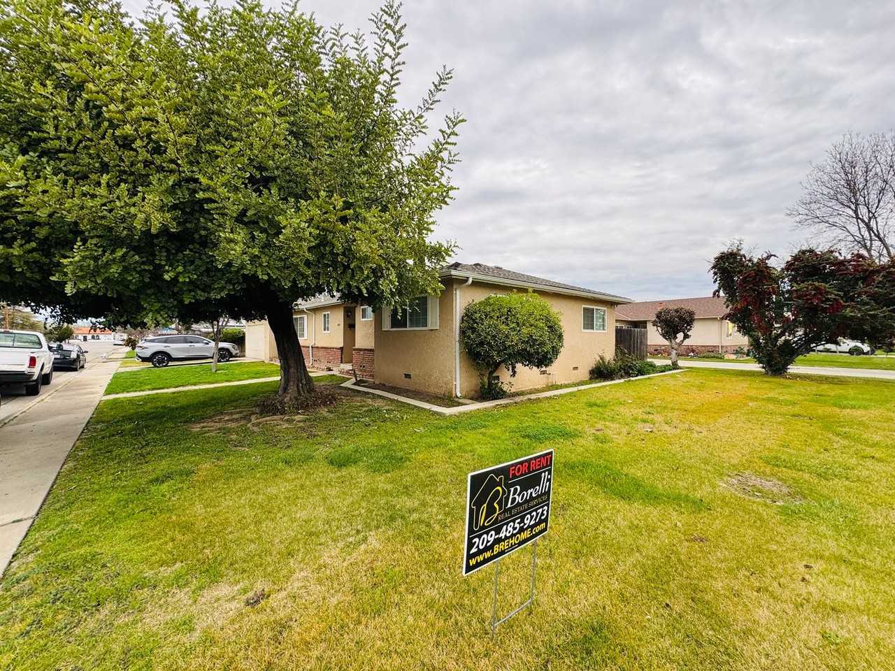 1422 S 10th St - Photo 2 of 13