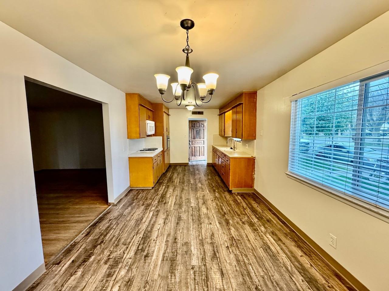 1422 S 10th St - Photo 4 of 13