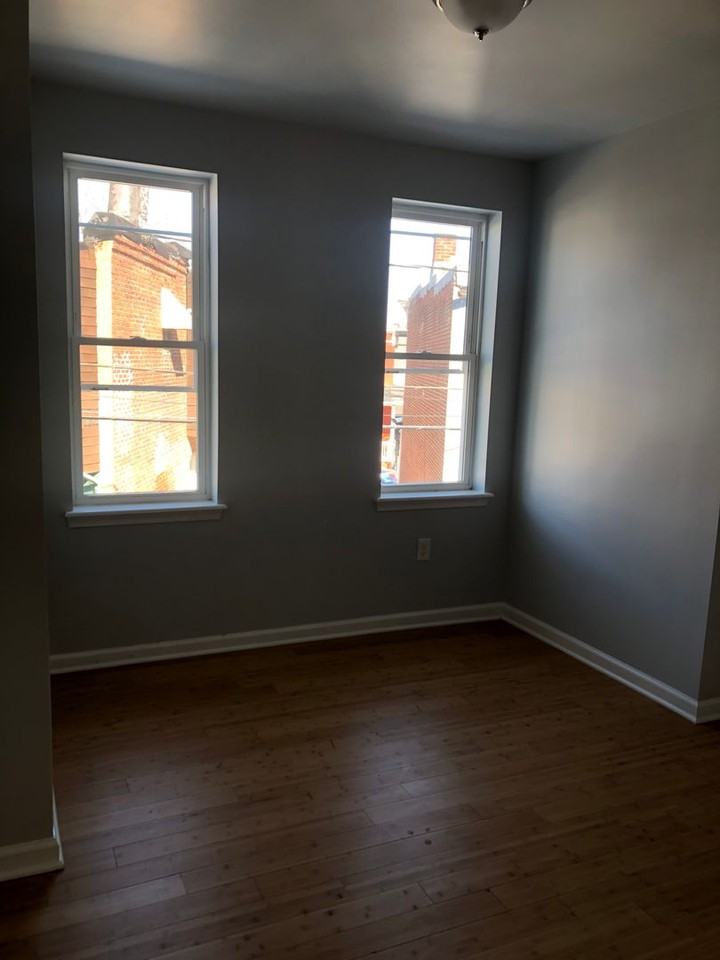 1648 Cliftview Ave - Photo 4 of 17