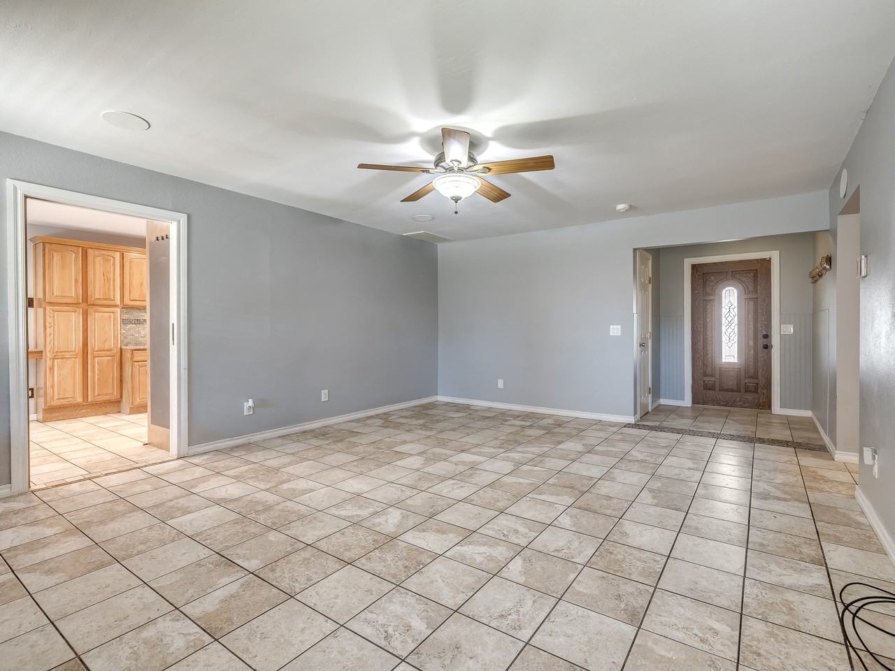 3900 Hiddleston Cir #1 - Photo 5 of 31