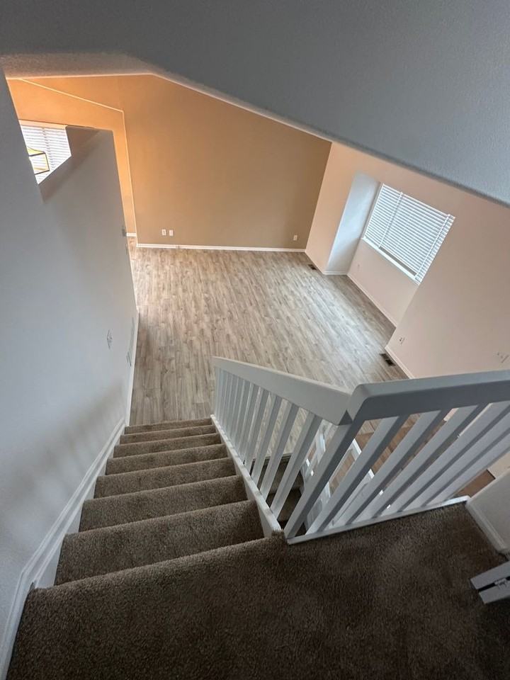 5829 Stanhope Rd - Photo 6 of 30