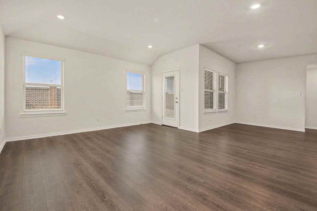 505 Banner Ave - Photo 4 of 30