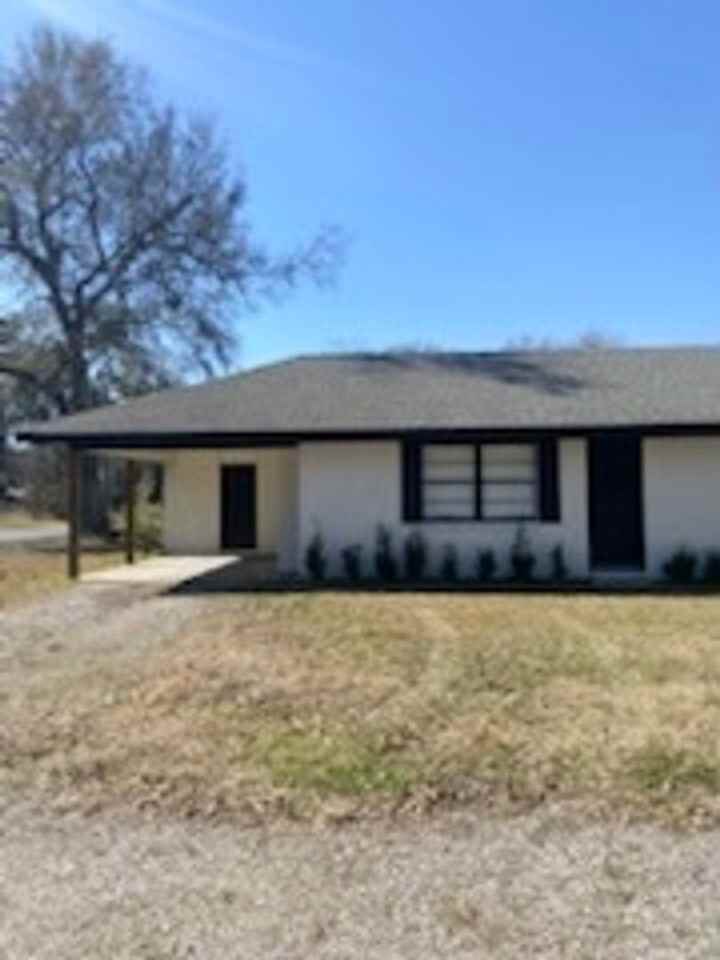 113 Neely Rd #1 - Photo 2 of 7