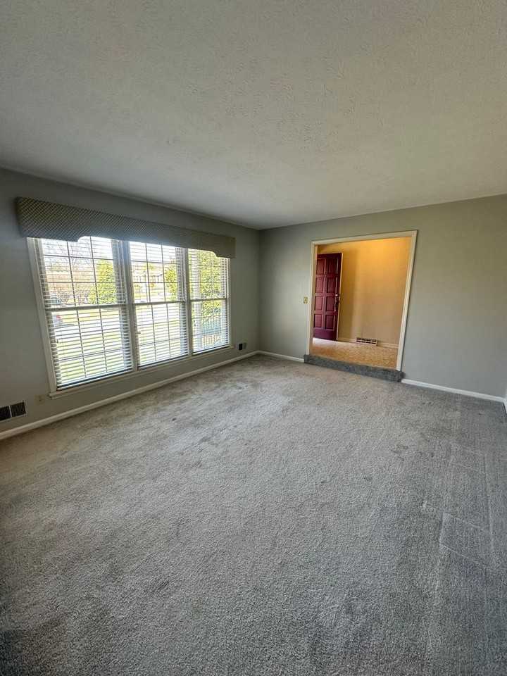 3909 San Marcos Rd - Photo 4 of 36