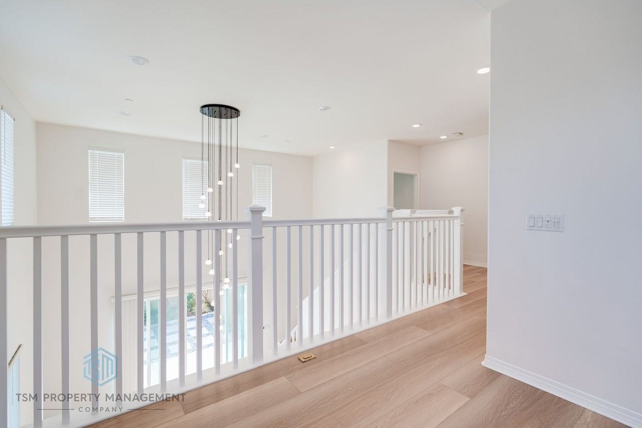 7035 Montecito Ln - Photo 7 of 23