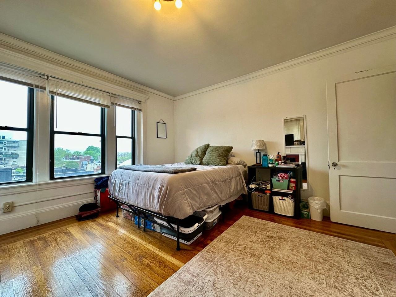 470 Park Dr - Photo 6 of 12