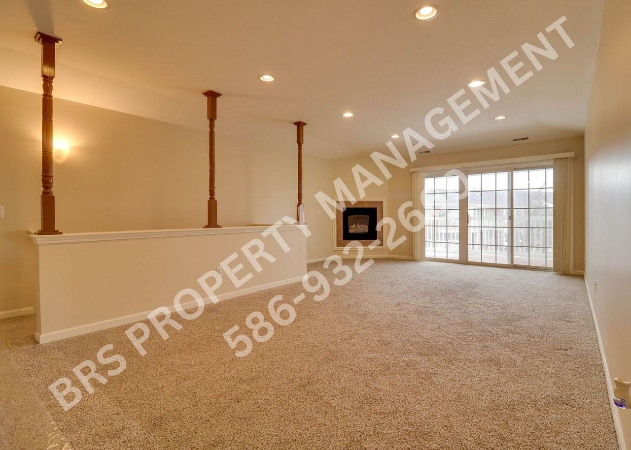 14602 Moravian Manor Cir - Photo 3 of 19