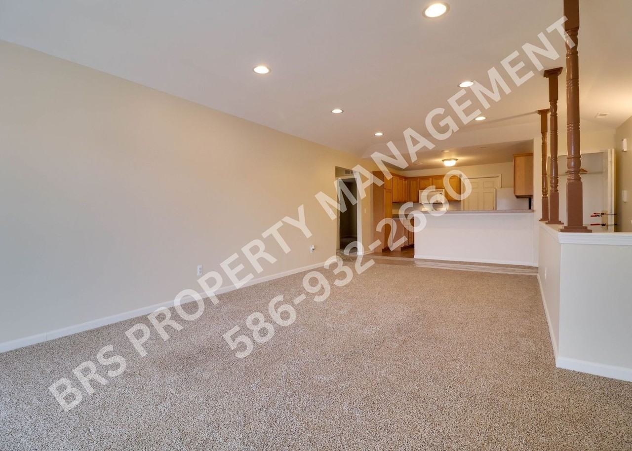 14602 Moravian Manor Cir - Photo 4 of 19