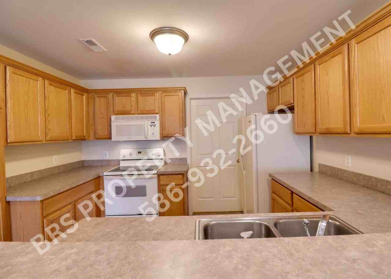 14602 Moravian Manor Cir - Photo 7 of 19