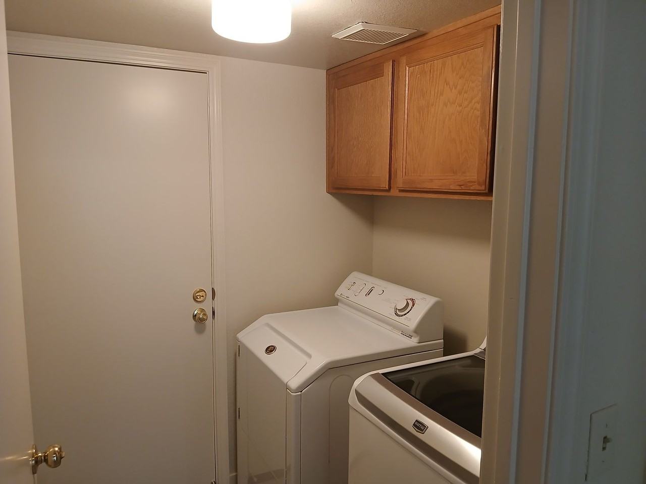 1141 Tanglewood Dr - Photo 7 of 40