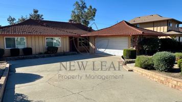 featured image of 970 W 14th St