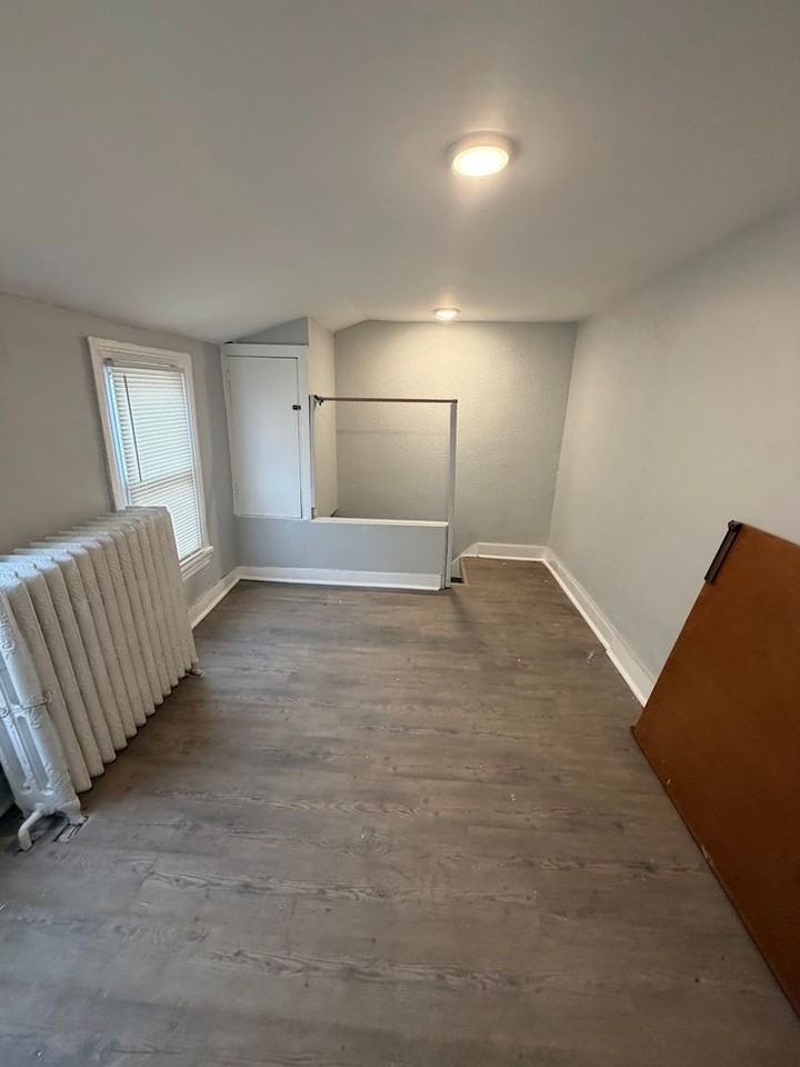 444 S 7th St - Photo 5 of 15