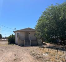 featured image of 102 E Bayberry Dr