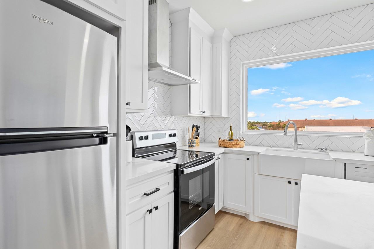 111 W Sunny Isle St #402 - Photo 6 of 50