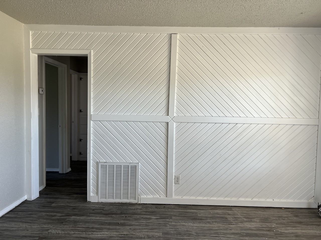 605 Se 72nd St #1 - Photo 3 of 11