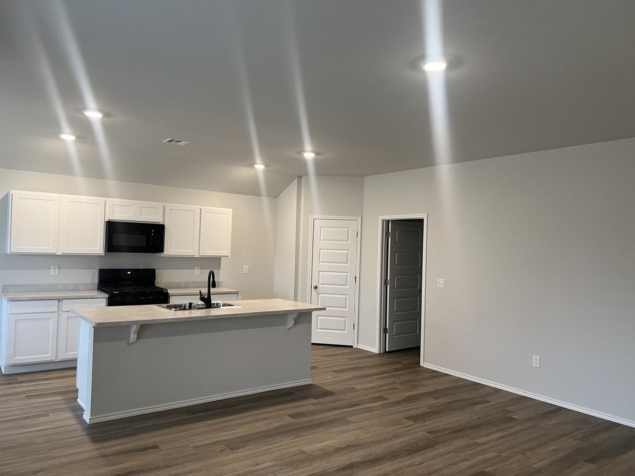 607 Nw 120th Ter #1 - Photo 4 of 19