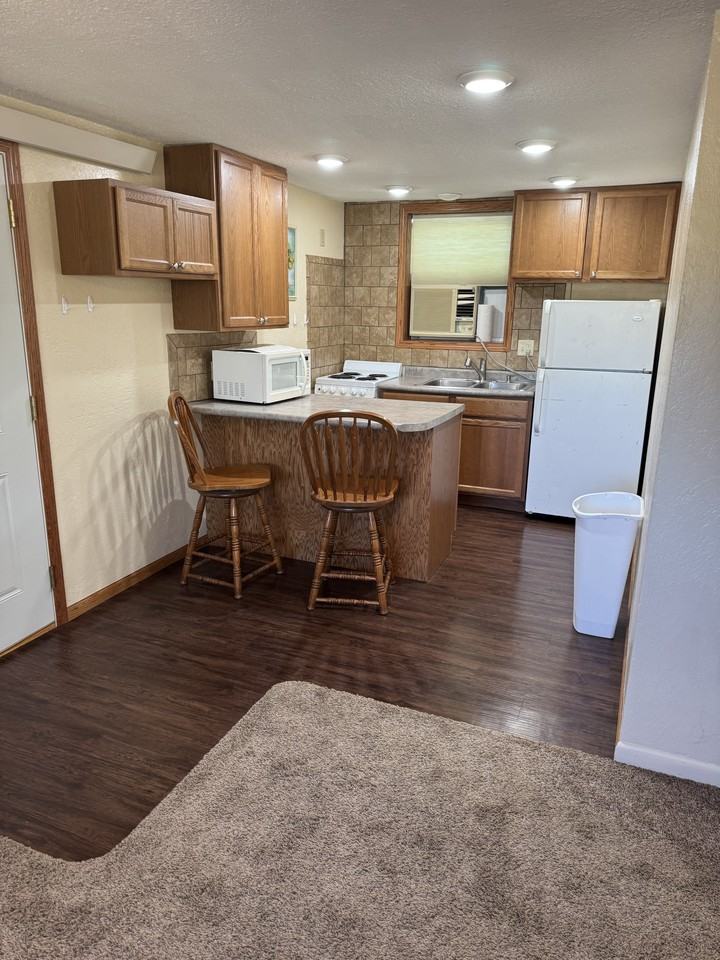 The Preston- 1200 Avenue G - 14 #14 - Photo 3 of 7