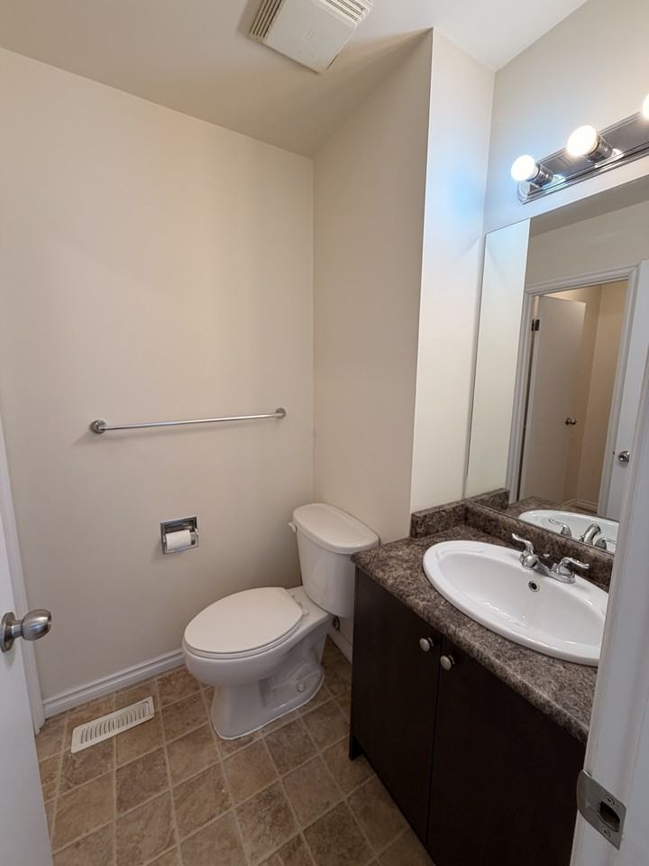 9508 128 Ave NW - Photo 3 of 12