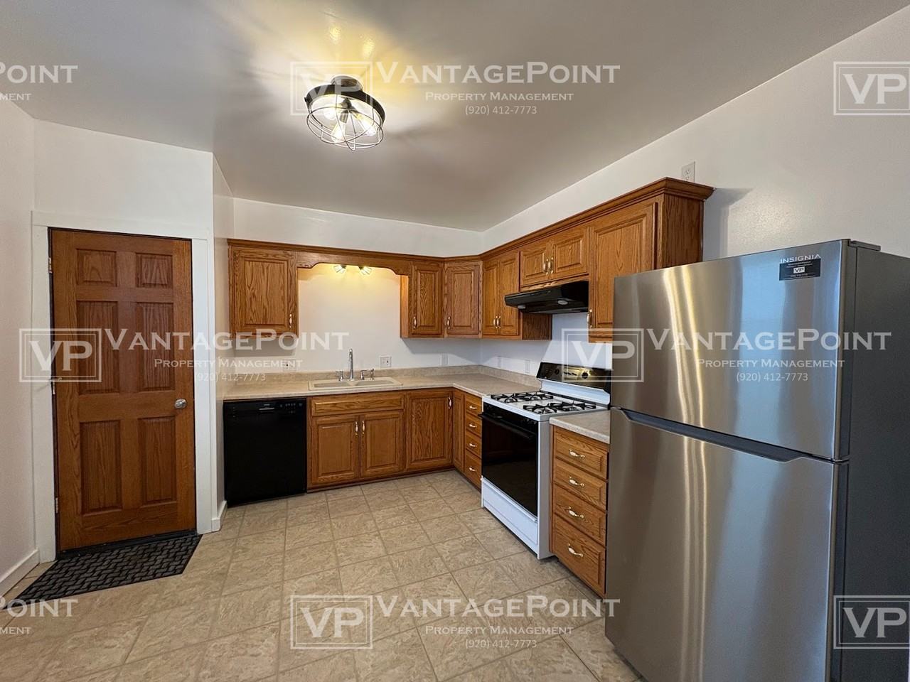 856 Mather St Lowr - Photo 2 of 15