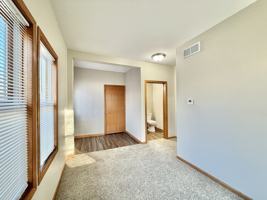 featured image of 17 Elliott St #2