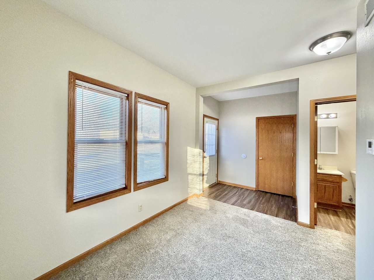 17 Elliott St #2 - Photo 2 of 18