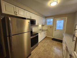 featured image of 23 Paddock St #2