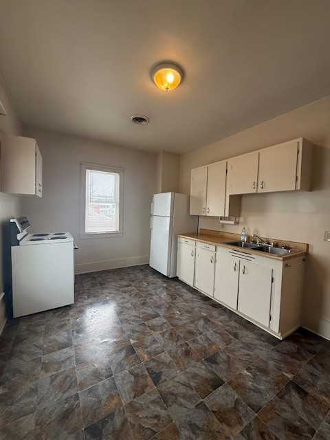 203 S Water St #C - Photo 3 of 9