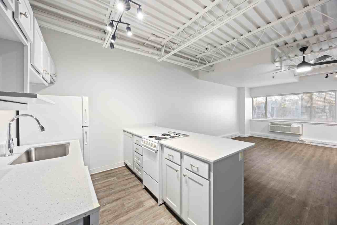 1041 N Molly Ct #1041MC - Photo 7 of 16