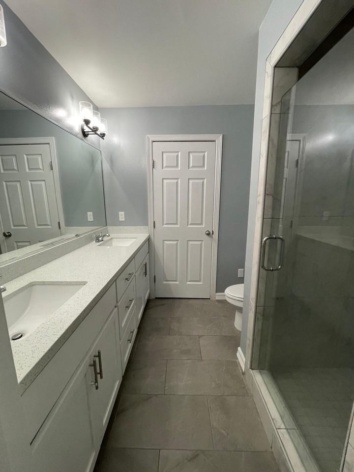 2222 Multi National - 4 #D - Photo 2 of 9