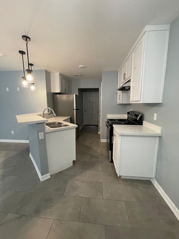 2222 Multi National - 4 #D - Photo 7 of 9