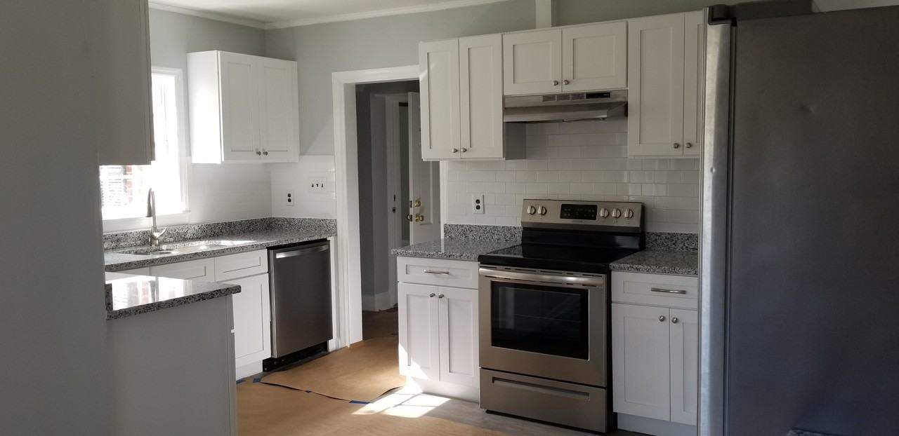 731 W Charlton St #1 - Photo 4 of 10