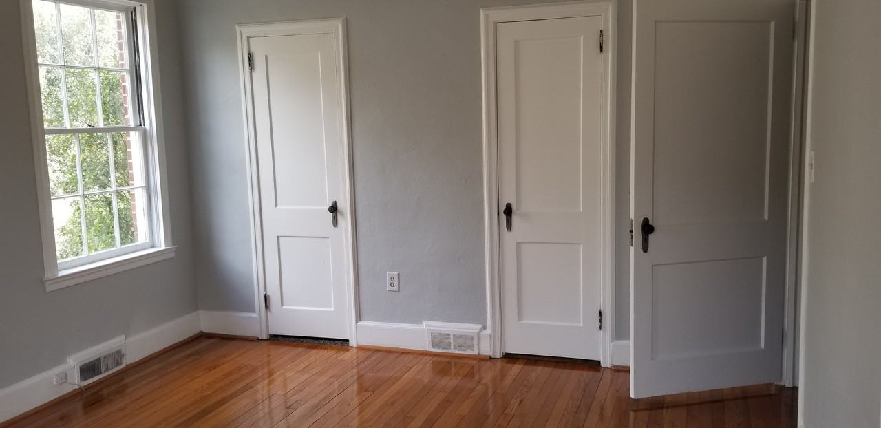 731 W Charlton St #1 - Photo 6 of 10