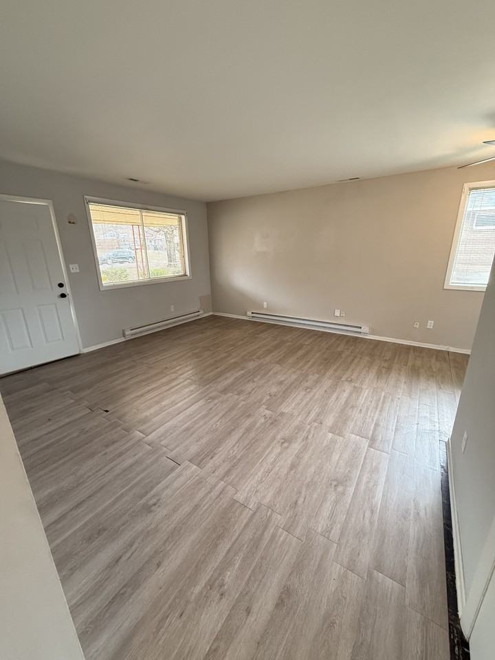 2212 Willow Rd #1 - Photo 4 of 9